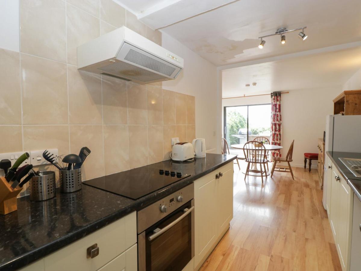 Wheelbarrow Cottage Stoke Prior  Ngoại thất bức ảnh